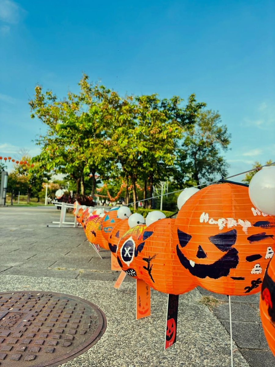 Happiness can be surprisingly straightforward: sometimes, all it takes is a bowl of aromatic udon.