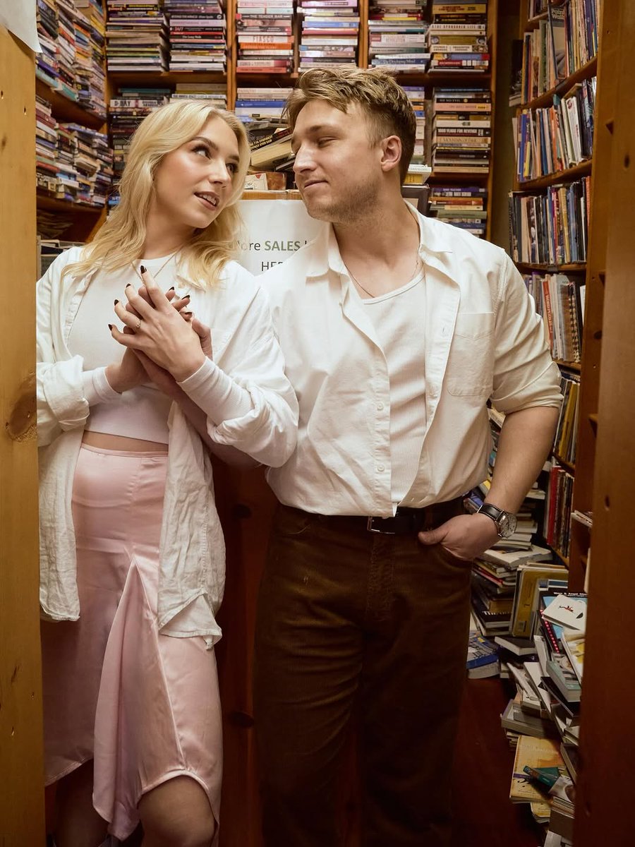 smosh ❯❯ base tweet media