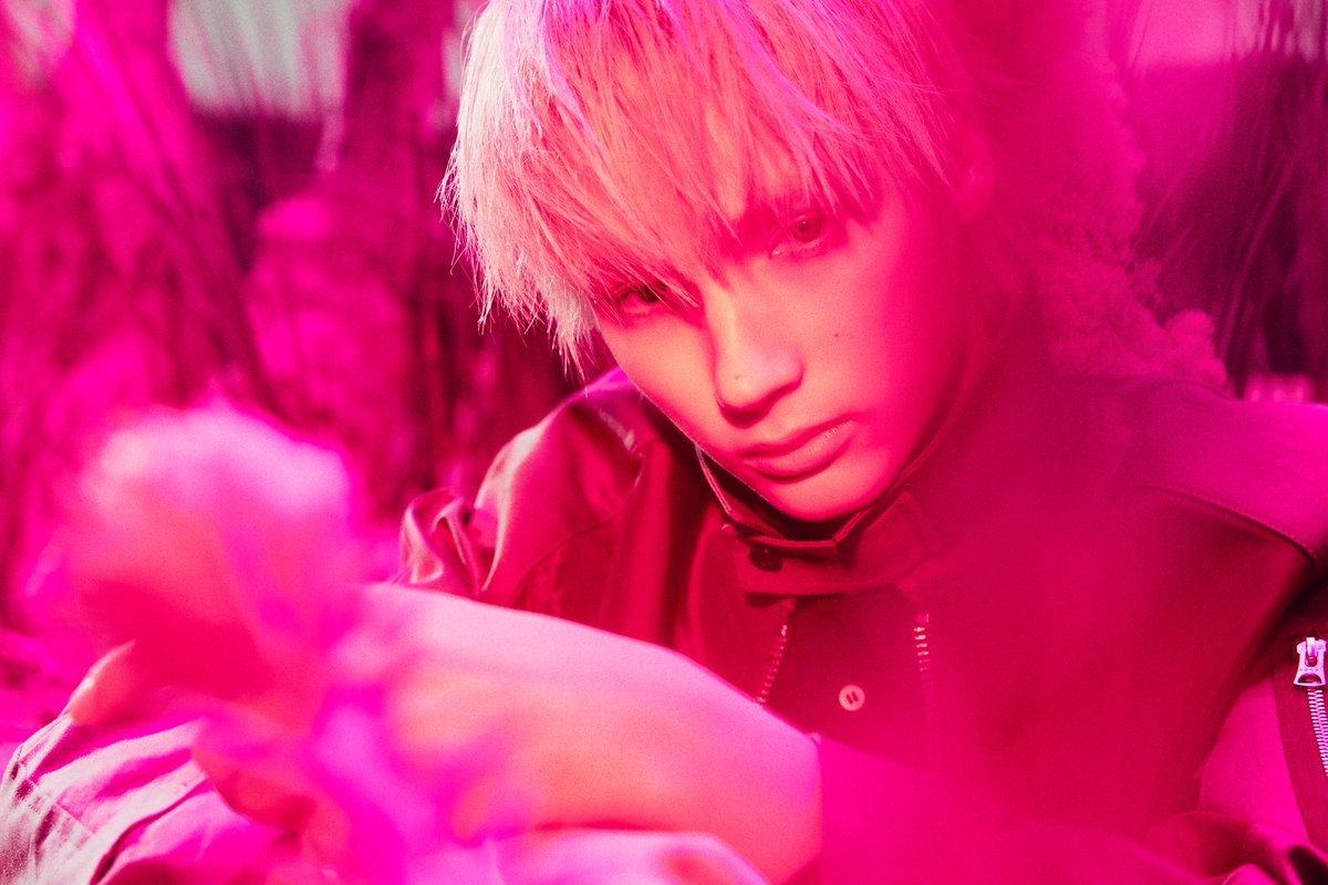 bleu ☀︎⋆. tweet media