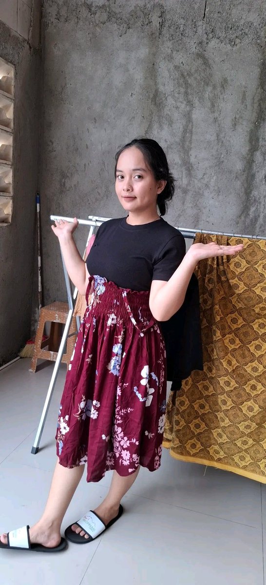 tari tweet media