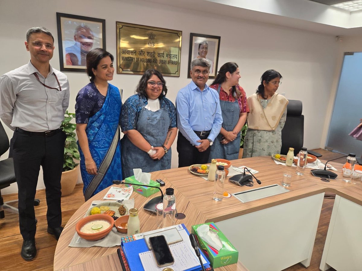 Roopa Mishra tweet media