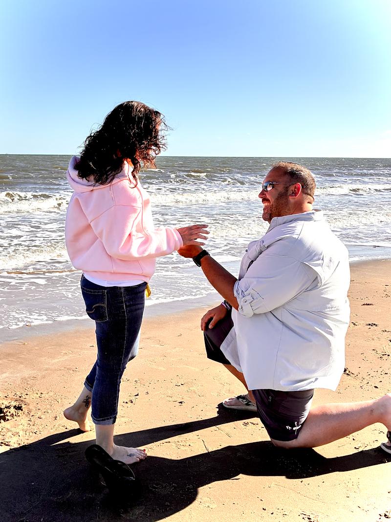 EasleyATC's tweet photo. I’m a finalist in Camp Margaritaville Resort Crystal Beach’s Story Contest. Help me rally votes: https://t.co/6oLbGRP8Gk @margaritaville https://t.co/nvxb3O2DhH