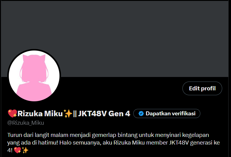 Rizuka_Miku's tweet photo. Dengan ini saya Rizuka Miku member JKT48V generasi ke 4 memutuskan untuk kembali ke solo (indie) menjadi vtuber biasa🥹 Terima kasih 💖✨
#AprilMop Kenang2an April mop tahun ini.. Makasih semua dan maaf ya wkwkwk🙏 https://t.co/rKjlSk491k