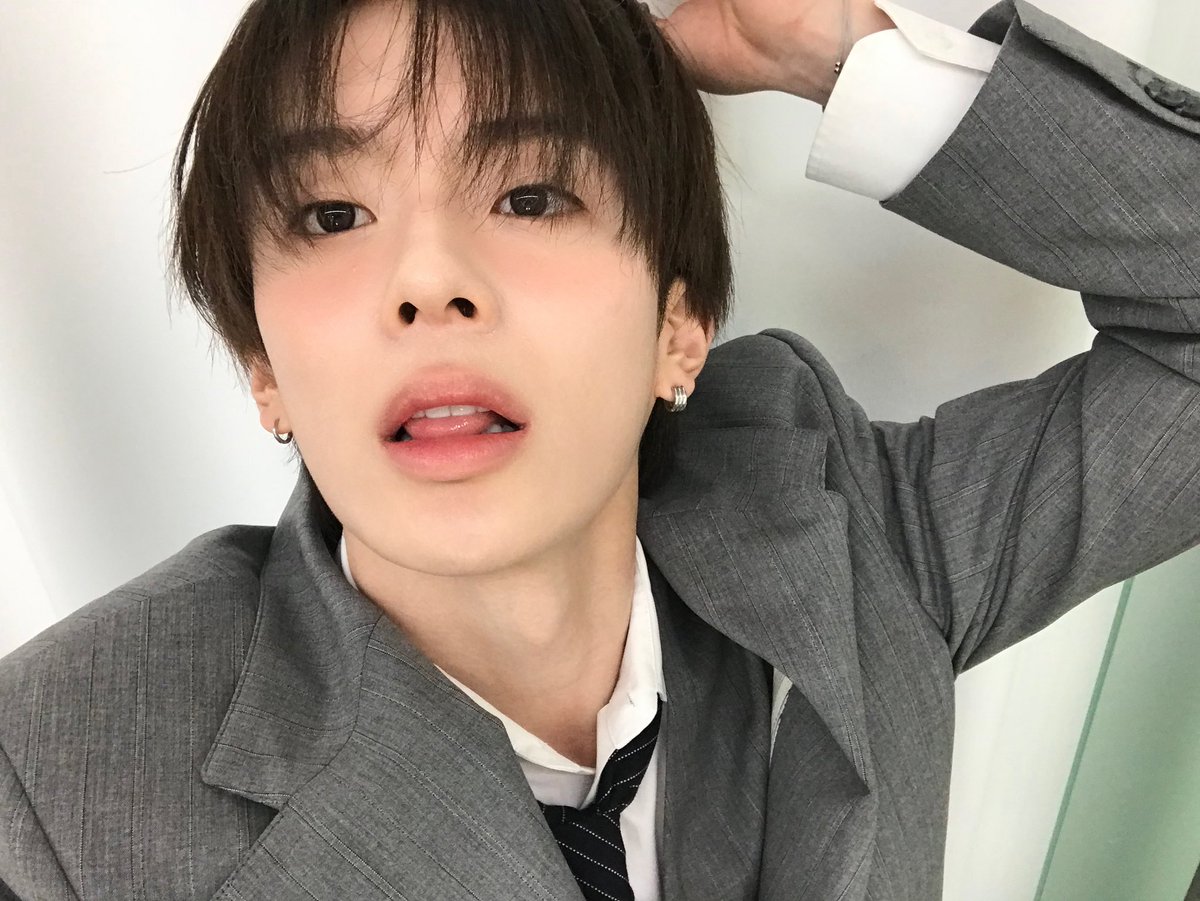 VERIVERY tweet media