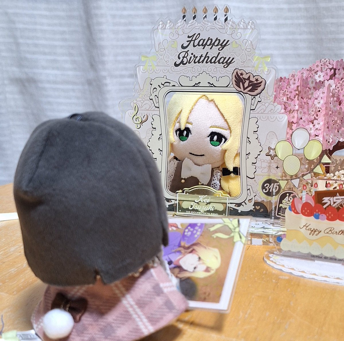 KouSakurano's tweet photo. 「お祝いに歌を歌いますね！」
「ありがとう、何よりの贈り物だよ」

都築さん
Herzlichen Glueckwunsch zum Geburtstag!!
大好きな音とずっと一緒にいられますように。
歓びの音にあふれた1年になりますように！

#都築圭生誕祭2026
#都築圭誕生祭2026 https://t.co/NaTdtcUsqe