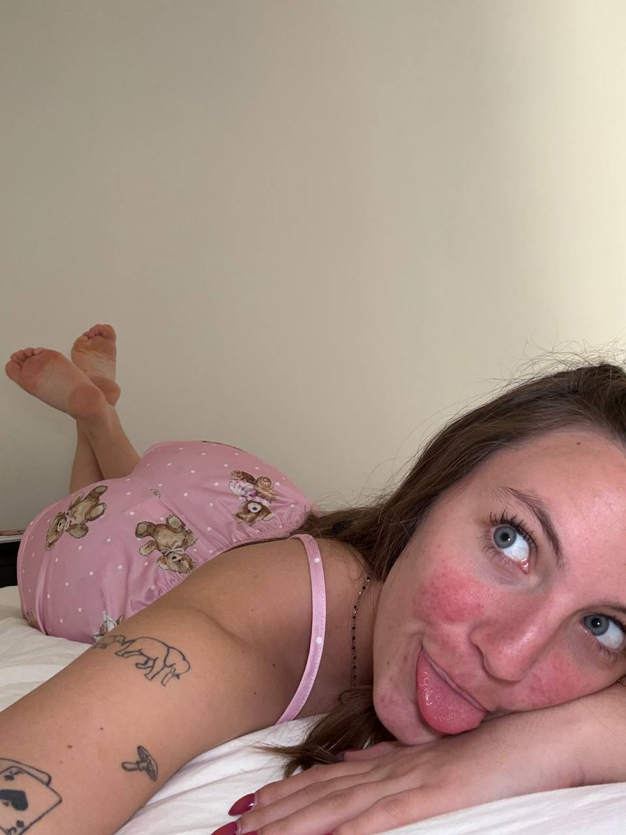 Mini Cams tweet media