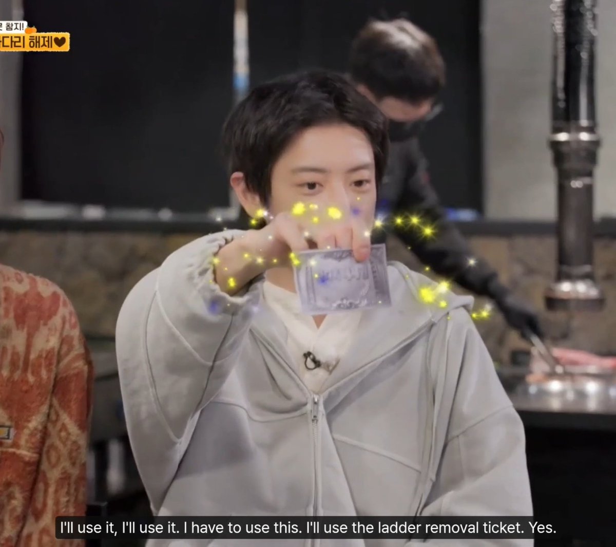 It was so easy for chanyeol to agree with kyungsoo to use the reset ticket. 😭

#chansoo 🍒🍑