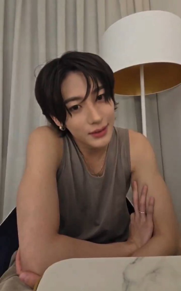 ไดม้อวครัชต๋ม tweet media