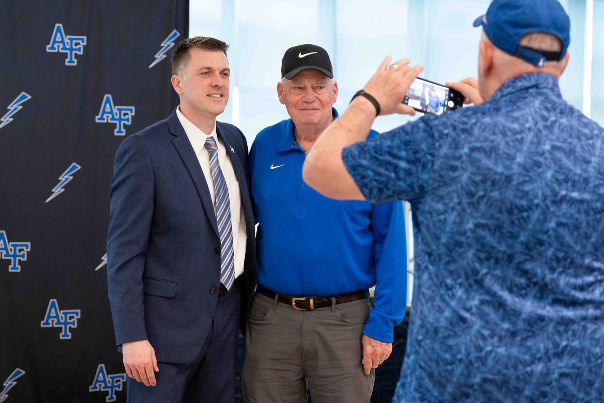 Air Force Men's Basketball tweet media