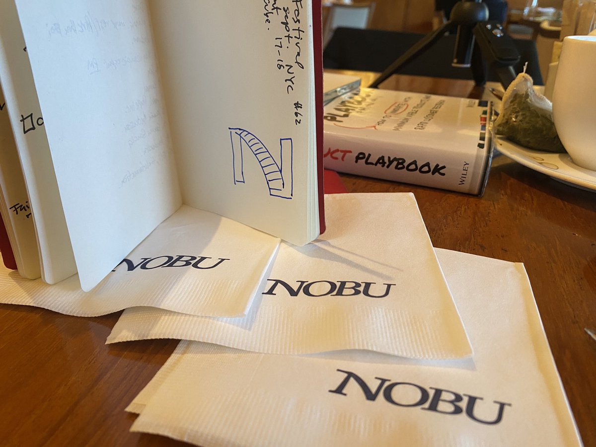 LarryChiang's tweet image. Mattress protection from Trevor’s diuretic flatulence 

Nobu Hotel cofounder chiming in: People
Pooh Their Beds 

Brain 4
#cs183gastrointestinalTract 
#ch2