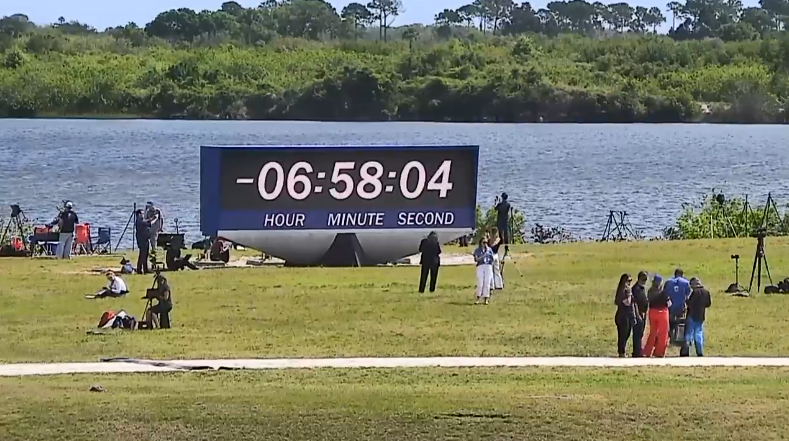 TheIntelFrog tweet media