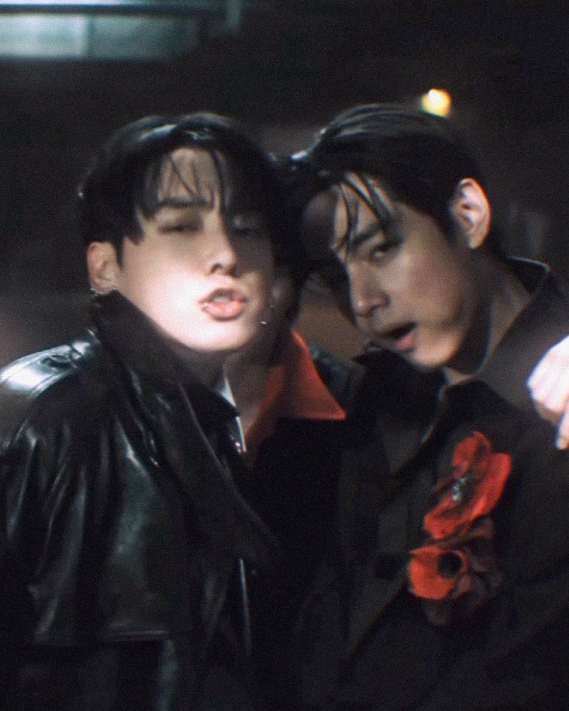 taekook𑁤 tweet media