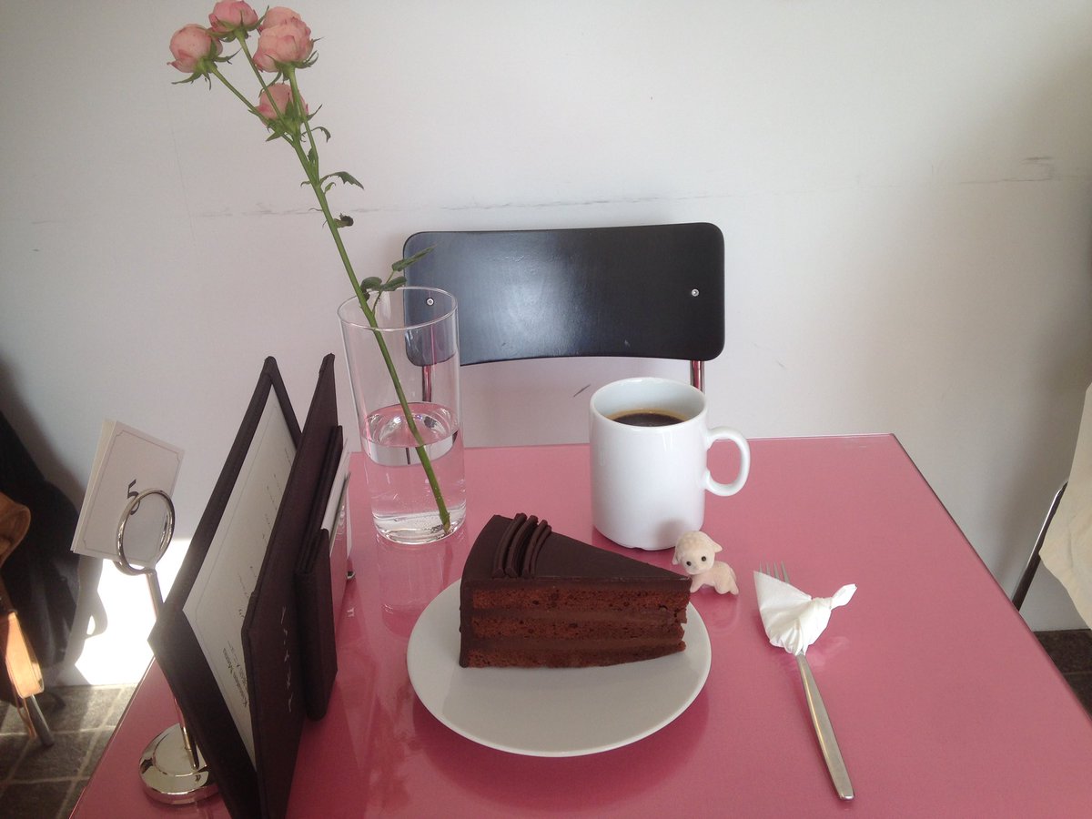 최근에간멋진카페?

수채화사랑
나담
삐에드라
아모멘트 킷사