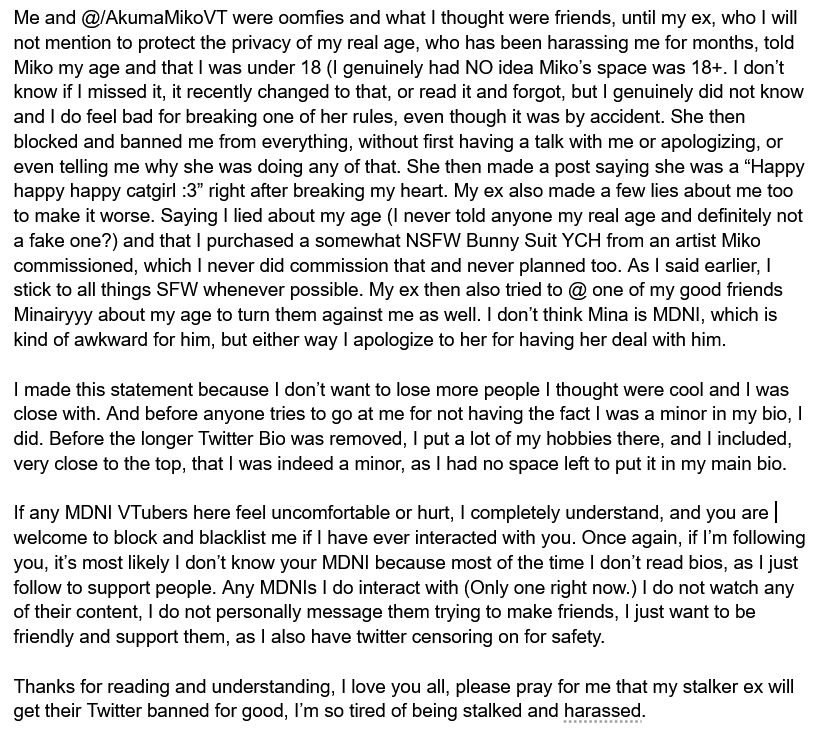 lunar 🐝🖤【VTUBER】✯ tweet media