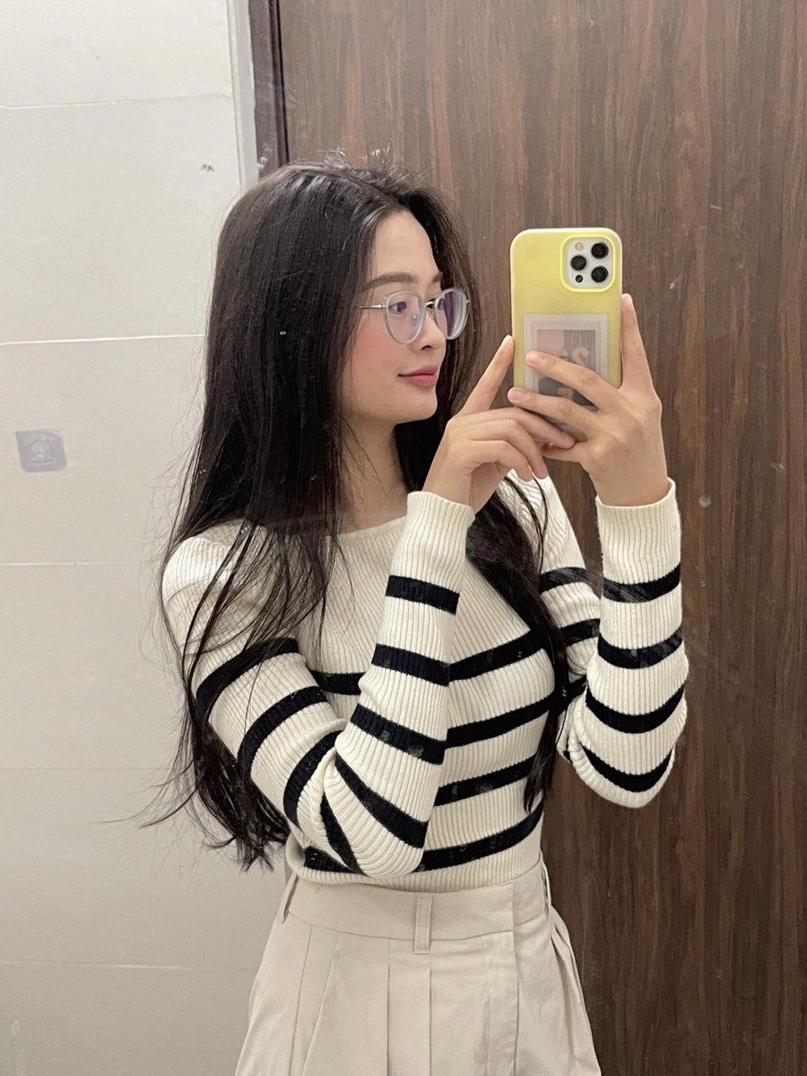 Thanh Thư tweet media