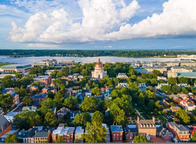 $2 Gansett Tall Boys tweet media