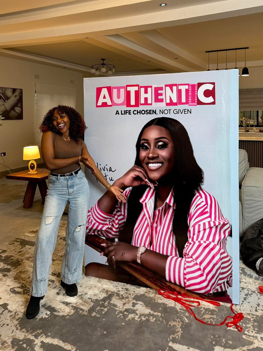 OliviaTutu05's tweet image. Hello April🌸🩷
Super excited for what you have in store for this Author on the block!!!🥳 

#Authentic #Author 
#ALifeChosenNotGiven