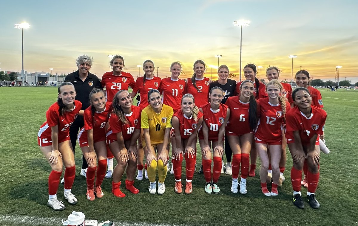 Taylee Wood tweet media