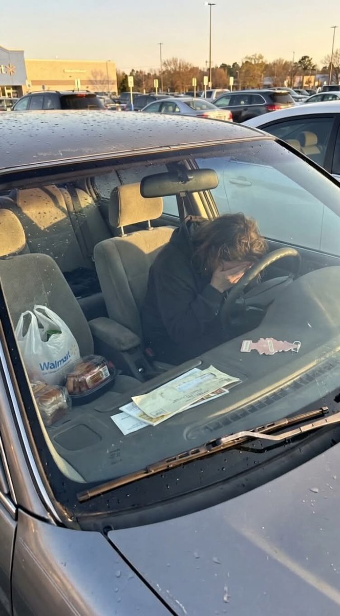 The Husky tweet media