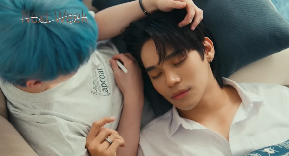 yingwxian's tweet photo. É OFICIAL: O HOMEM ESTÁ AMANDO!!!  eu esperei tanto por isso mds 

The Sun From Another Star EP5
#FoureverYou2EP13 https://t.co/YZudwOBOwC
