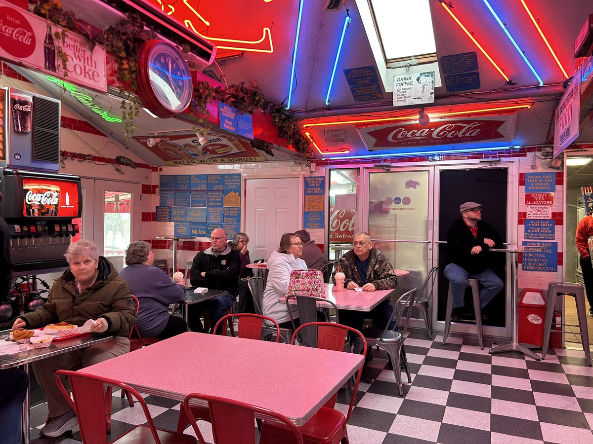 Elspeth Mizner tweet media