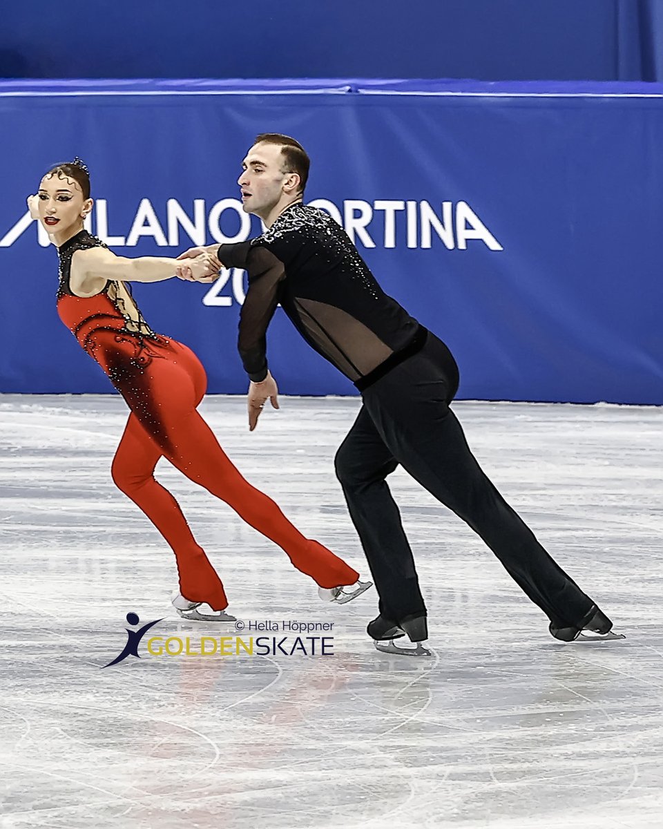 Golden Skate tweet media