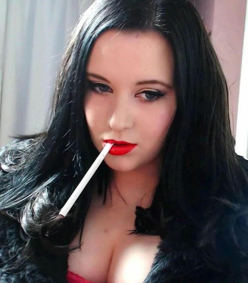 SMFbabes's tweet image. #dangle #smoke