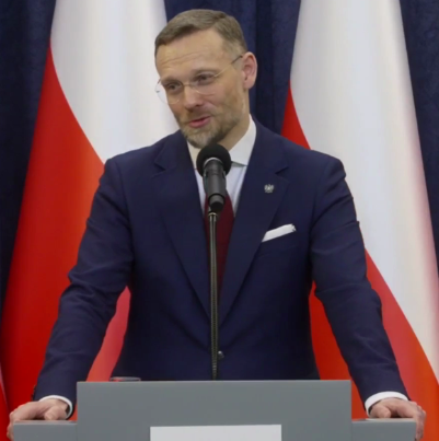 Max Hübner tweet media