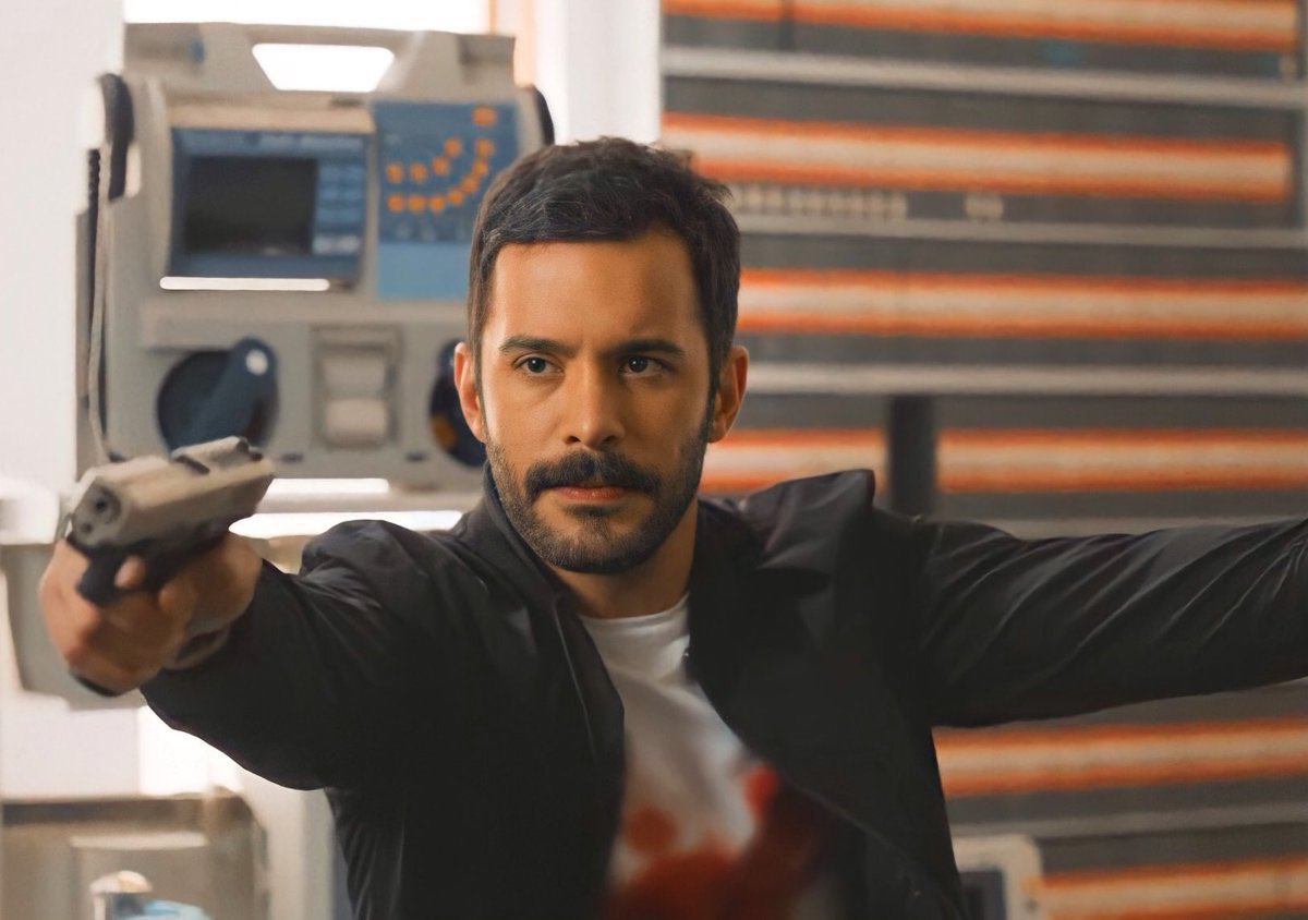 𝙿𝚘𝚕𝚊𝚝 tweet media