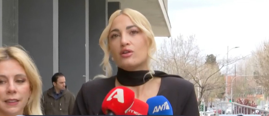 Reporter.gr tweet media