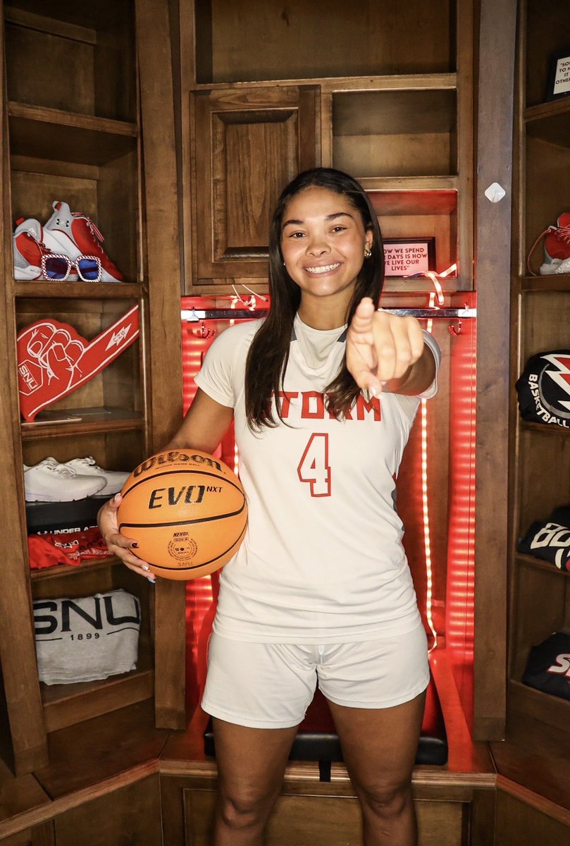 miathehooper13's tweet photo. Extremely grateful for another visit and offer!!! @SNUwbb https://t.co/GIVjjbEsst