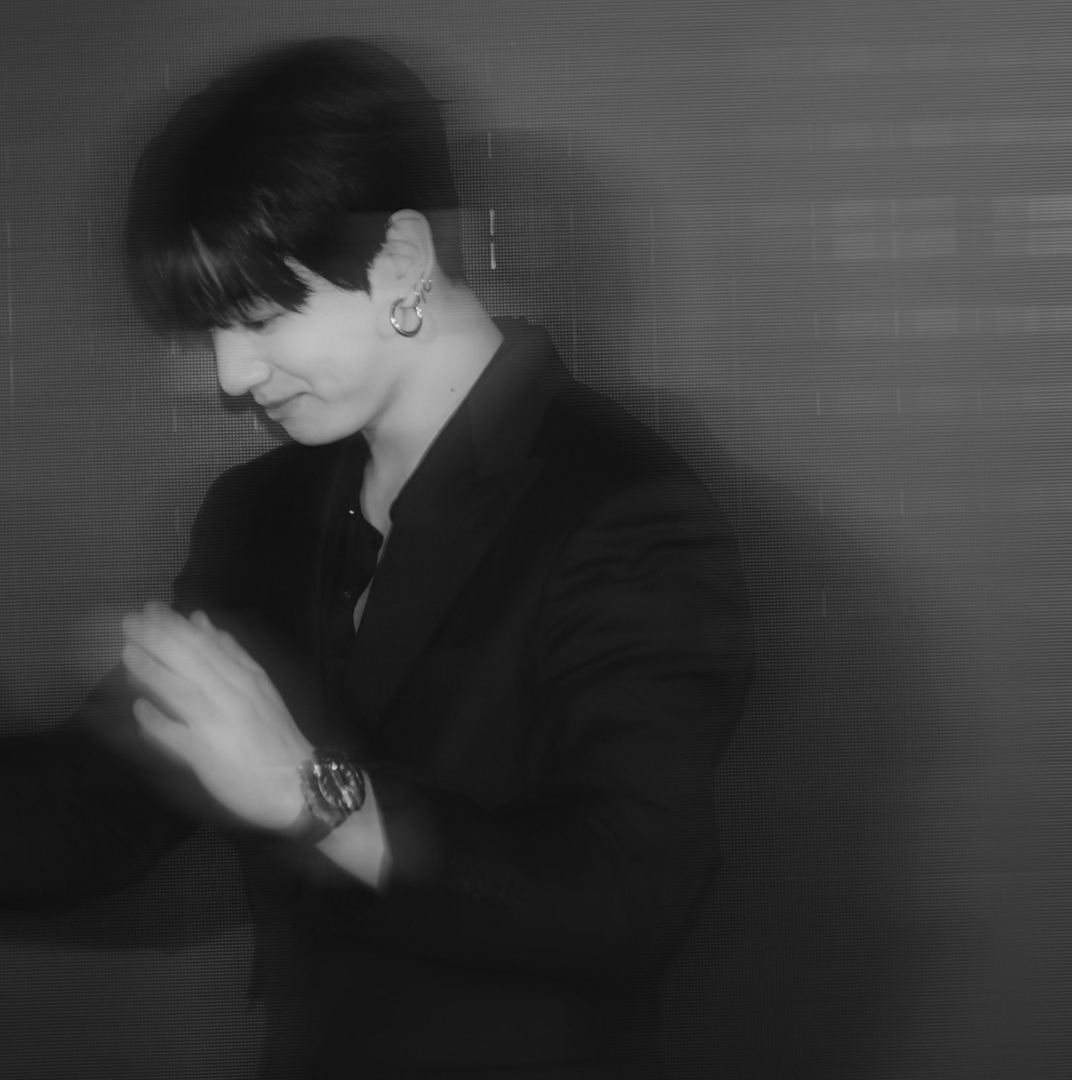 IJO : ON tweet media