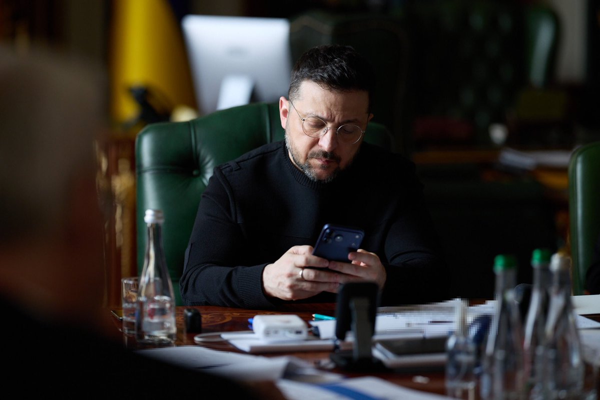 Volodymyr Zelenskyy / Володимир Зеленський tweet media