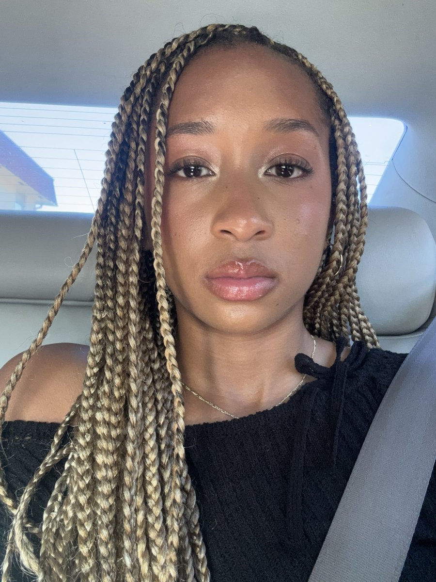 leah . ˖ ꒰𑁬 ♡ ໒꒱ ˖ . tweet media