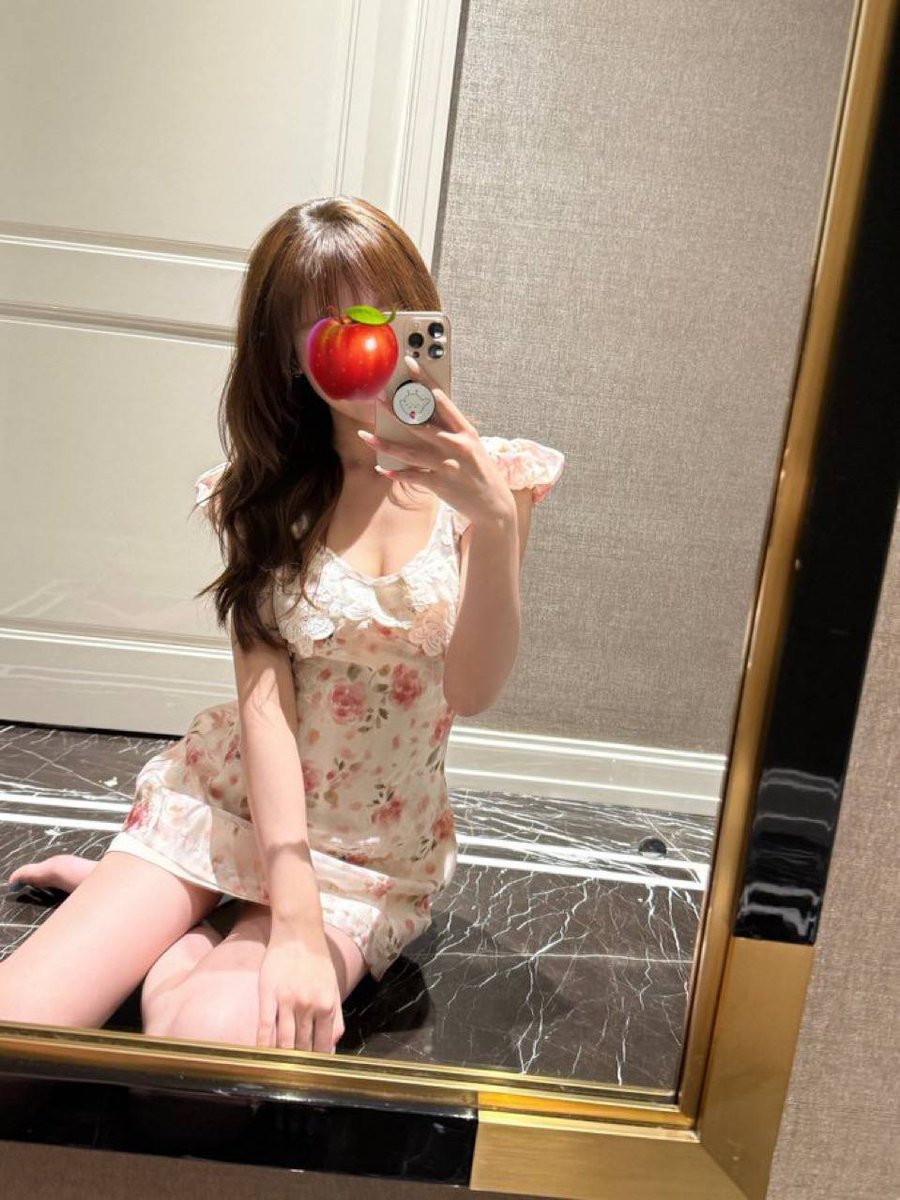 夹心饼干 tweet media