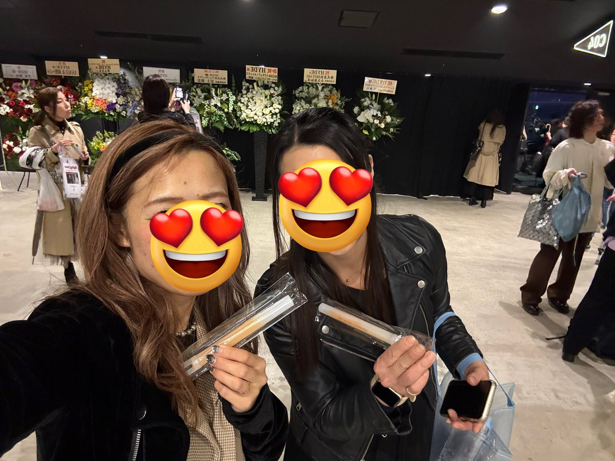 える tweet media
