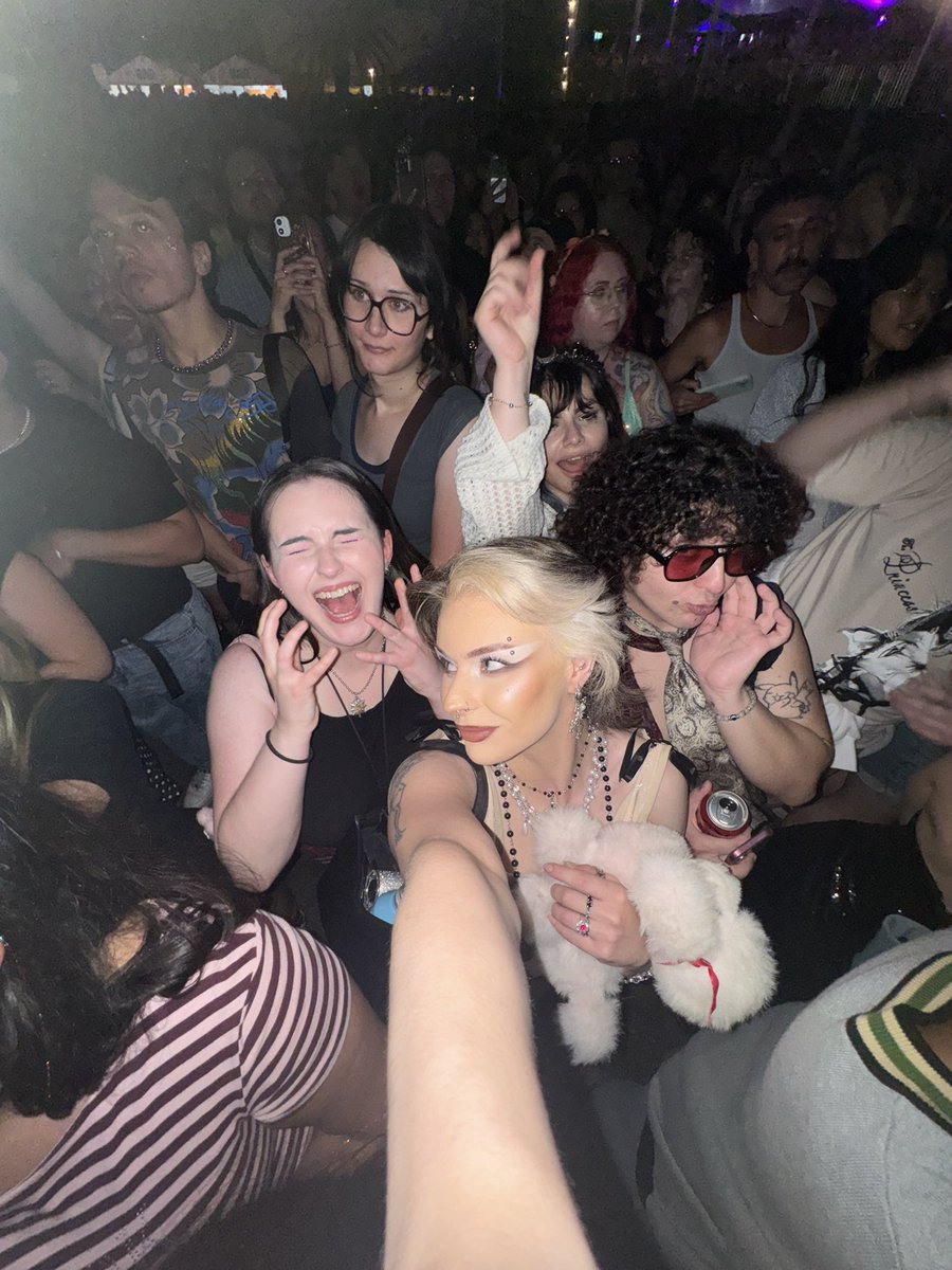 r0guekill's tweet photo. WE DID IT MARILYN https://t.co/FOxsHlTrL7