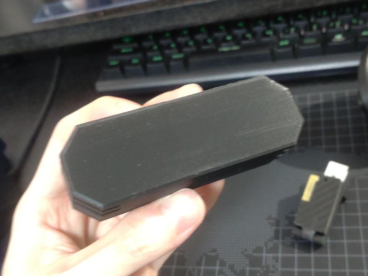 ヒユウ tweet media