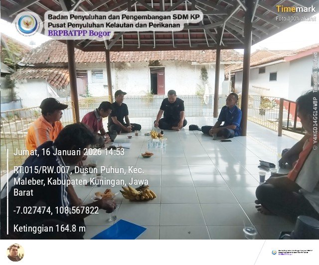 EricRonaldi's tweet photo. Jumat (16/1) Pendampingan akses pasar di Pok Mina Sejahtera Lestari Ds. Maleber Kec. Maleber
@brpbatpp 
@bppsdm_pusluhkp
@kkpgoid @bppsdm_kp 
#2026KKPGrowSronger 
#giatluhsatminkalbogor https://t.co/u1l1MsE35F