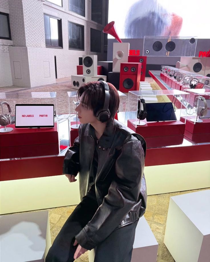 selfolssi ♤ tweet media