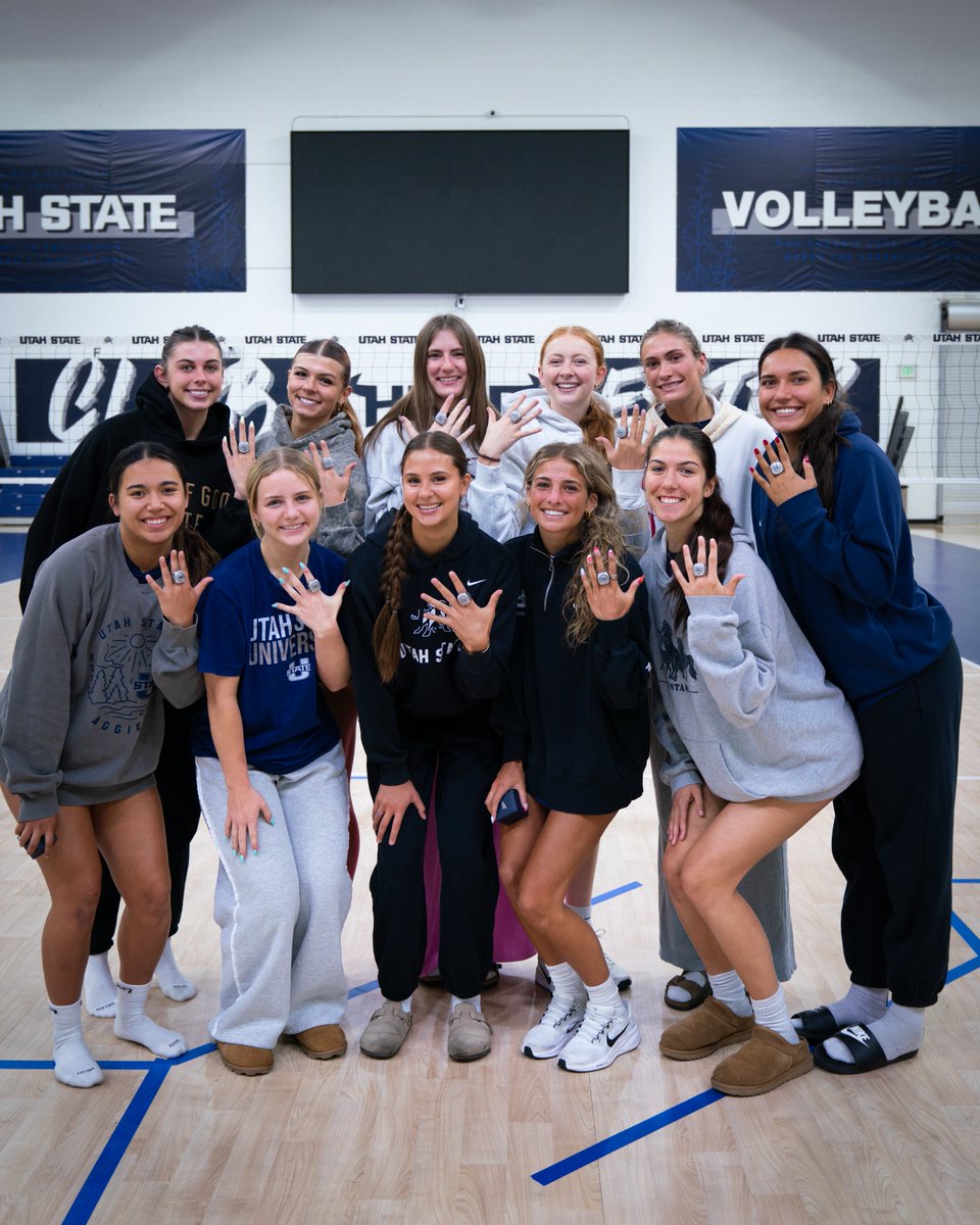 USU Volleyball tweet media