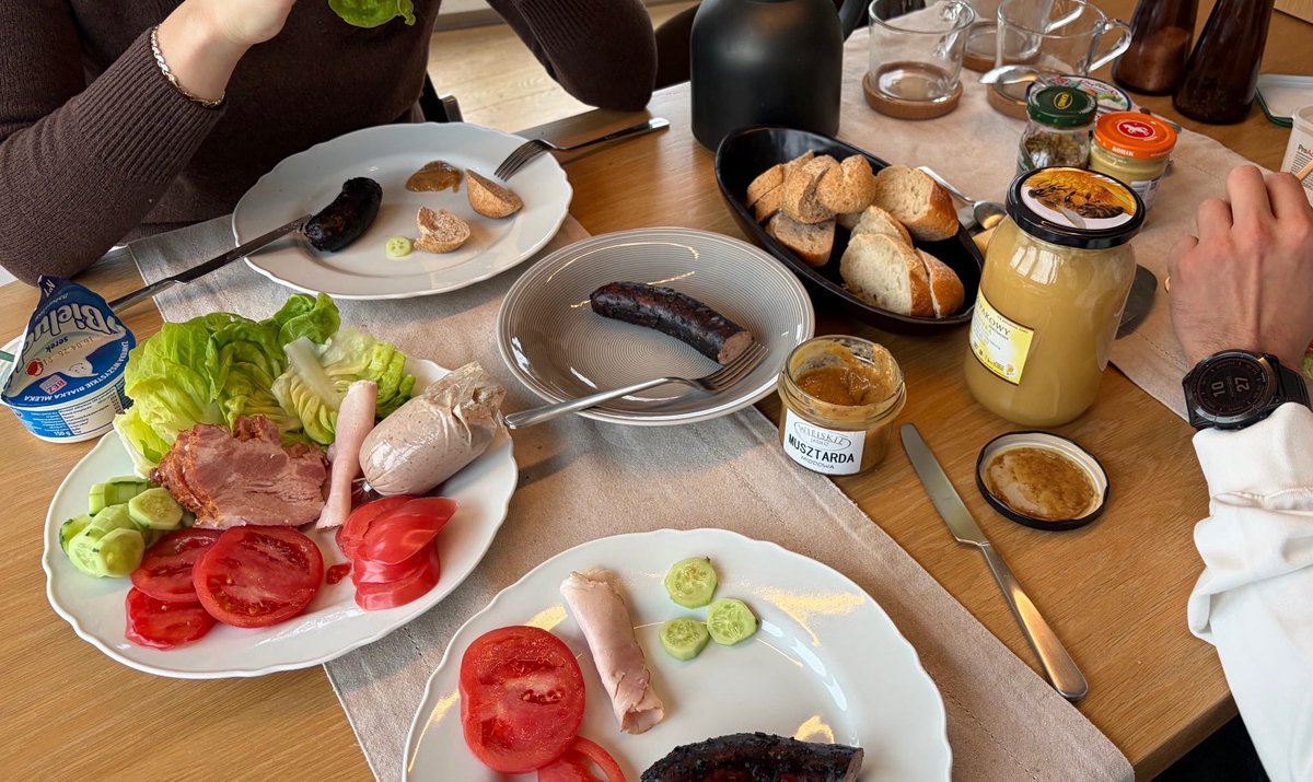 Veronica, Collagen Scientist tweet media