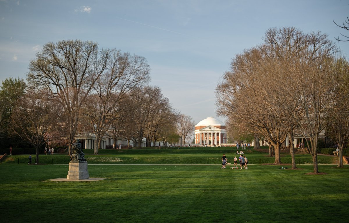 UVA_Alumni's tweet photo. No fools, just fun on Grounds. 😎 

Okay...maybe a little foolishness, but it’s all part of the Hoo-rah-ray spring vibes. 🧡  

What's one of your foolishly fun memories from Grounds? 👇 https://t.co/a7wZNzcuu2