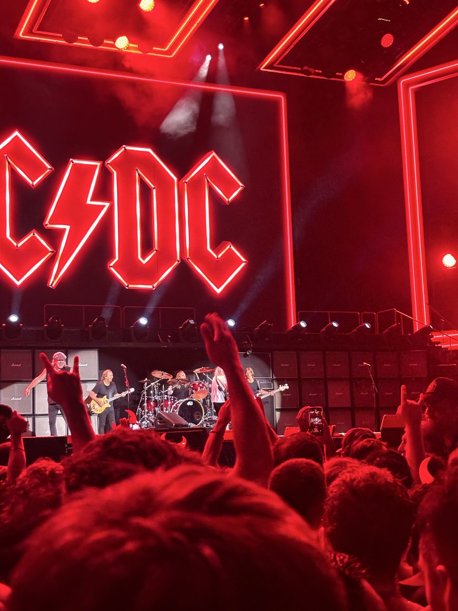 Francisco tweet media