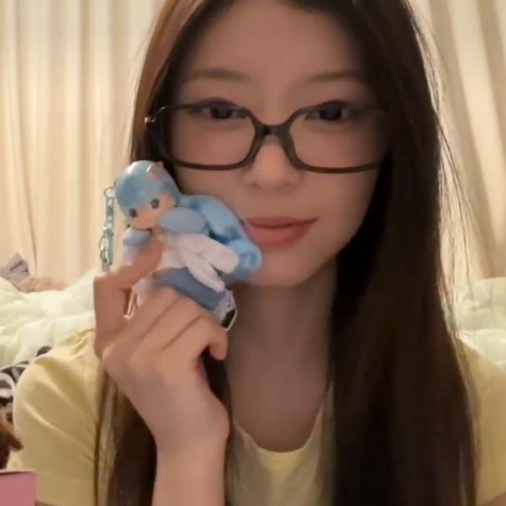 its honey! ⋆.ೃ࿔*:･ tweet media