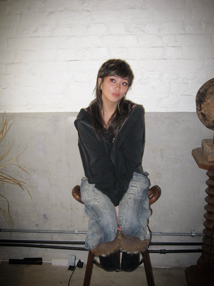 beabadoobee tweet media