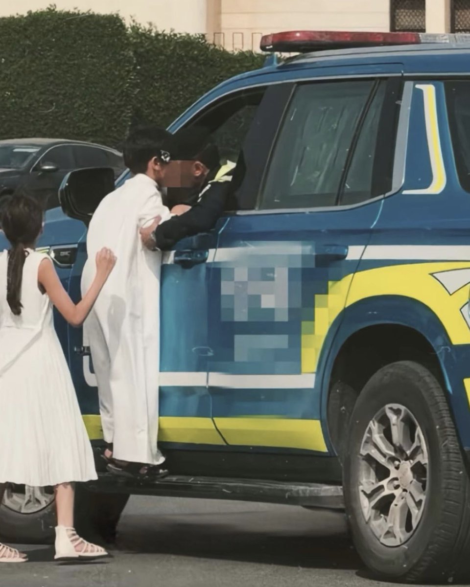 رَوا tweet media