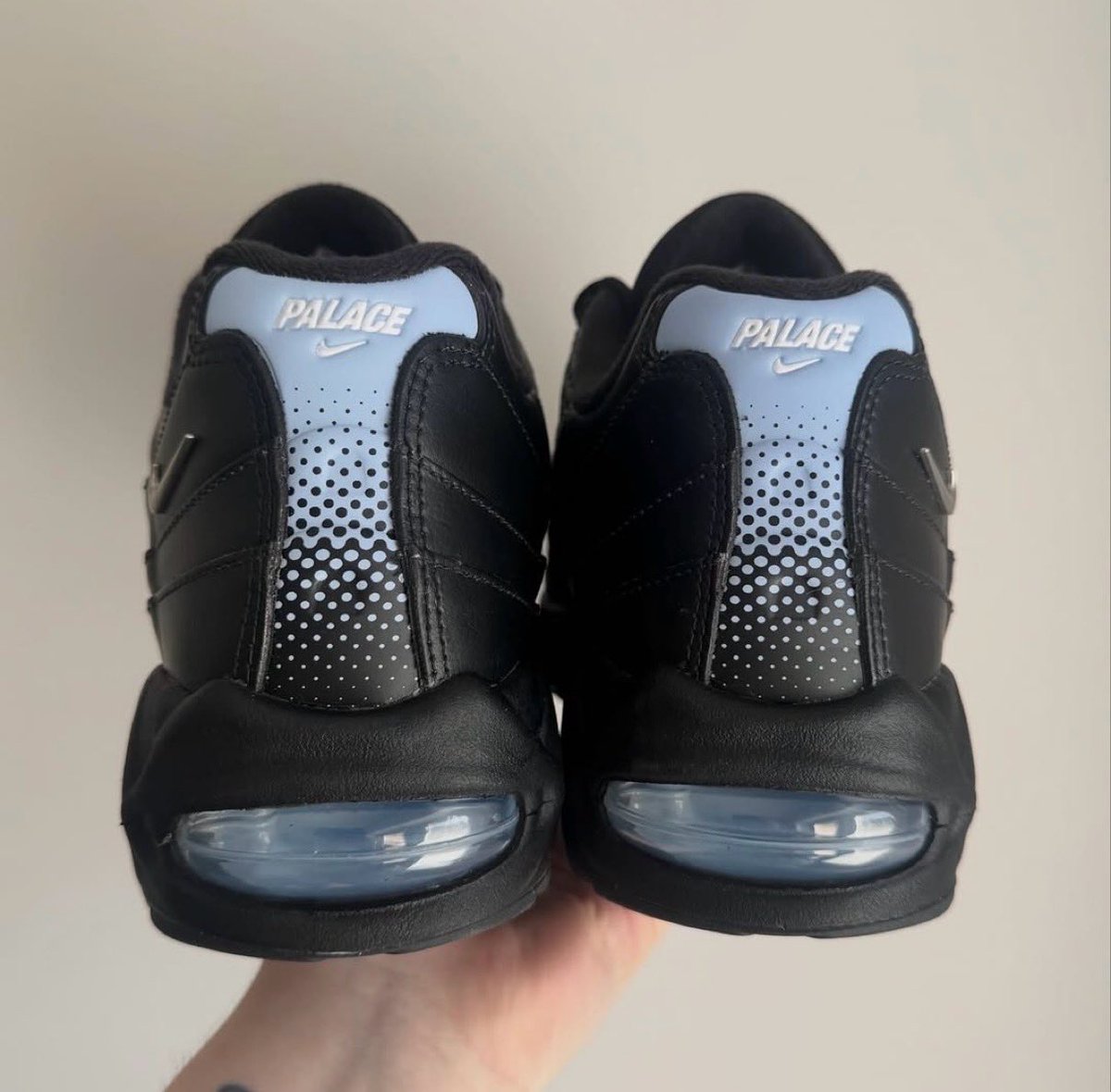 PALACE SKATEBOARDS x Nike Air Max 95 SP ?? 【パレススケート 