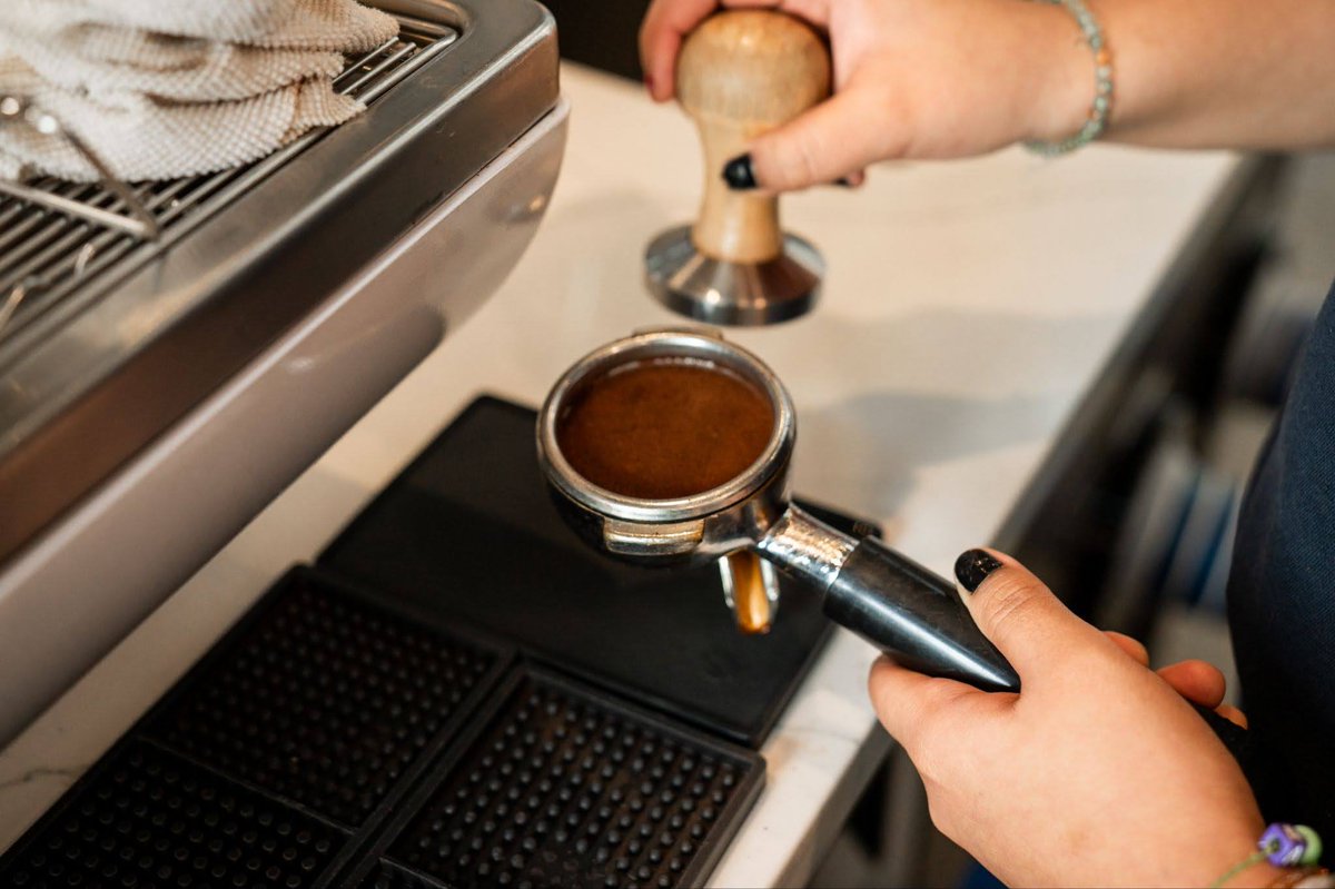 waypointcoffee_'s tweet photo. Good coffee starts long before the first sip.
Grinding, dosing, tamping - every step matters when crafting the perfect espresso.

#coffee #coffeetime #coffeelover #coffeebreak #coffeeculture #waypointcoffee #findyourplace #cafeculture https://t.co/VrK8X4GLgJ