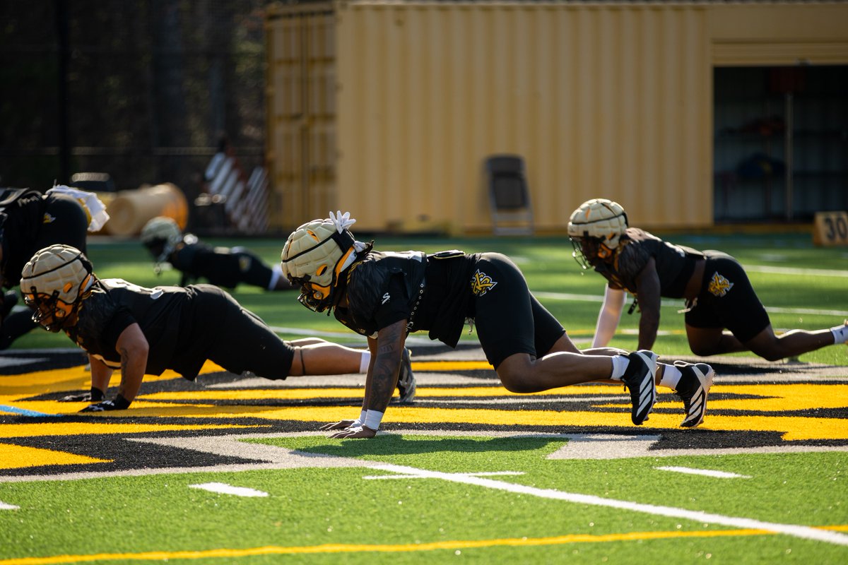 Kennesaw State Football tweet media